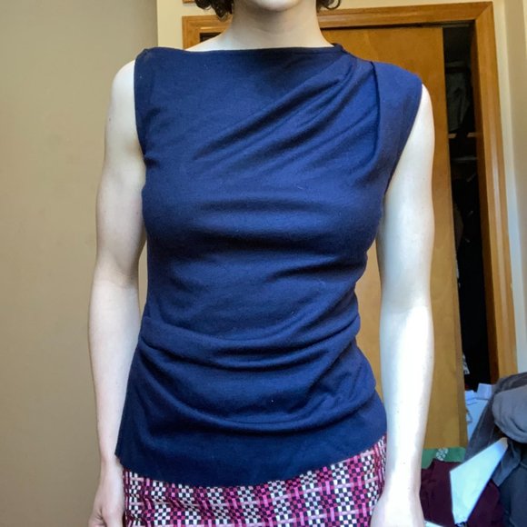 Joseph Sleeveless Ruched Wool Top w/ Shoulder Clasp sz S - Picture 2 of 11